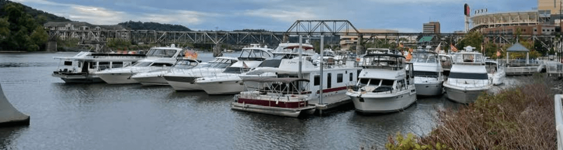 Boating on Fort Loudon Lake