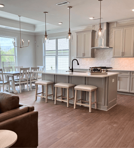 Choosing New Construction vs. Buying an Existing Home